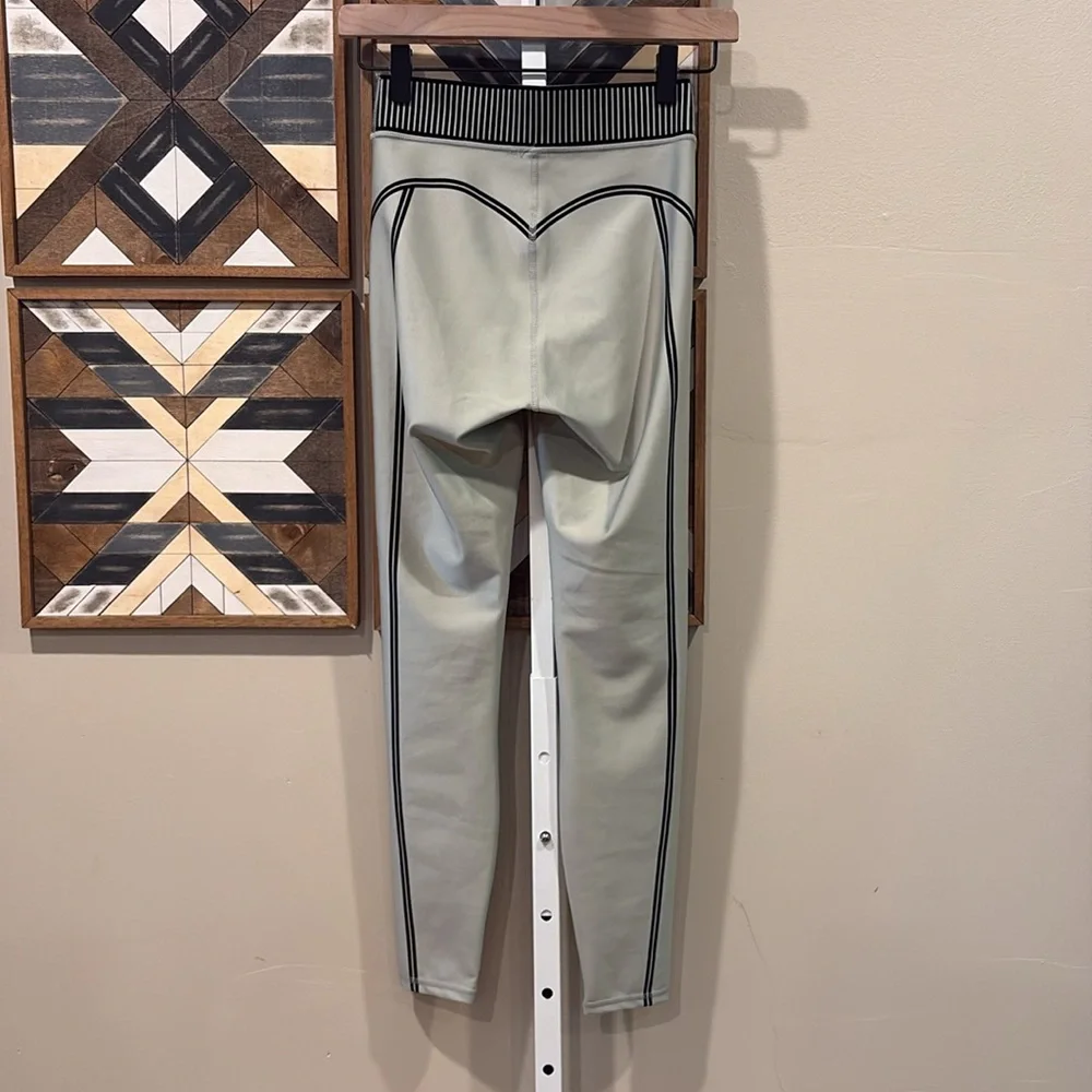 ALO Yoga Olive Green High-Waist Leggings with Black Trim